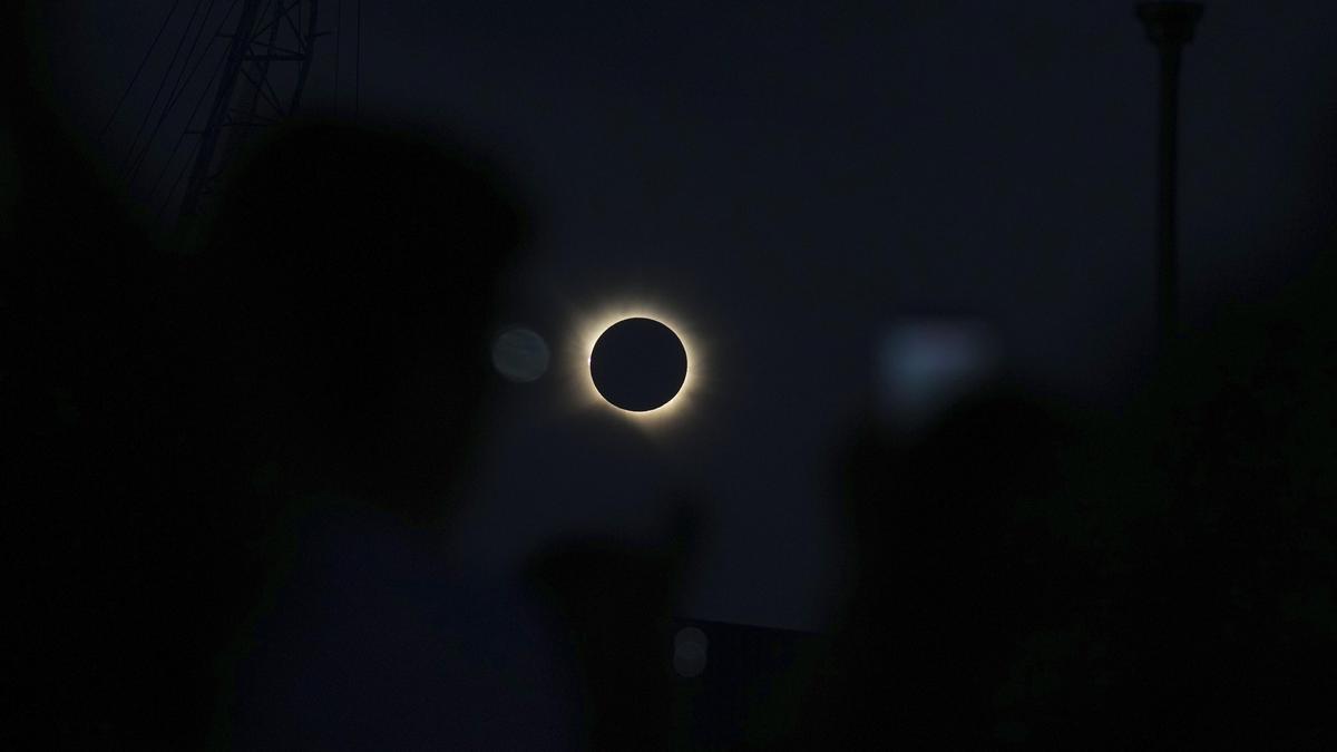 Total darkness, then sunset as full eclipse wows spectators in Spain