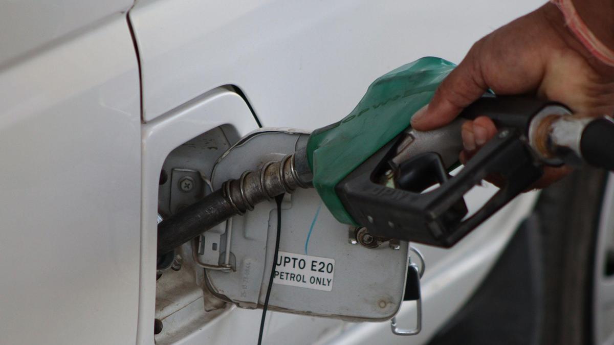 Maruti, Tata, Mahindra privately shared concerns on E20 with Government before public retreat